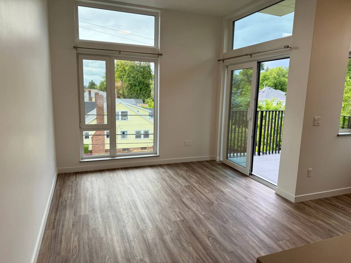 Apartment for rent at 2380 N Killingsworth St, Portland, OR 97217
