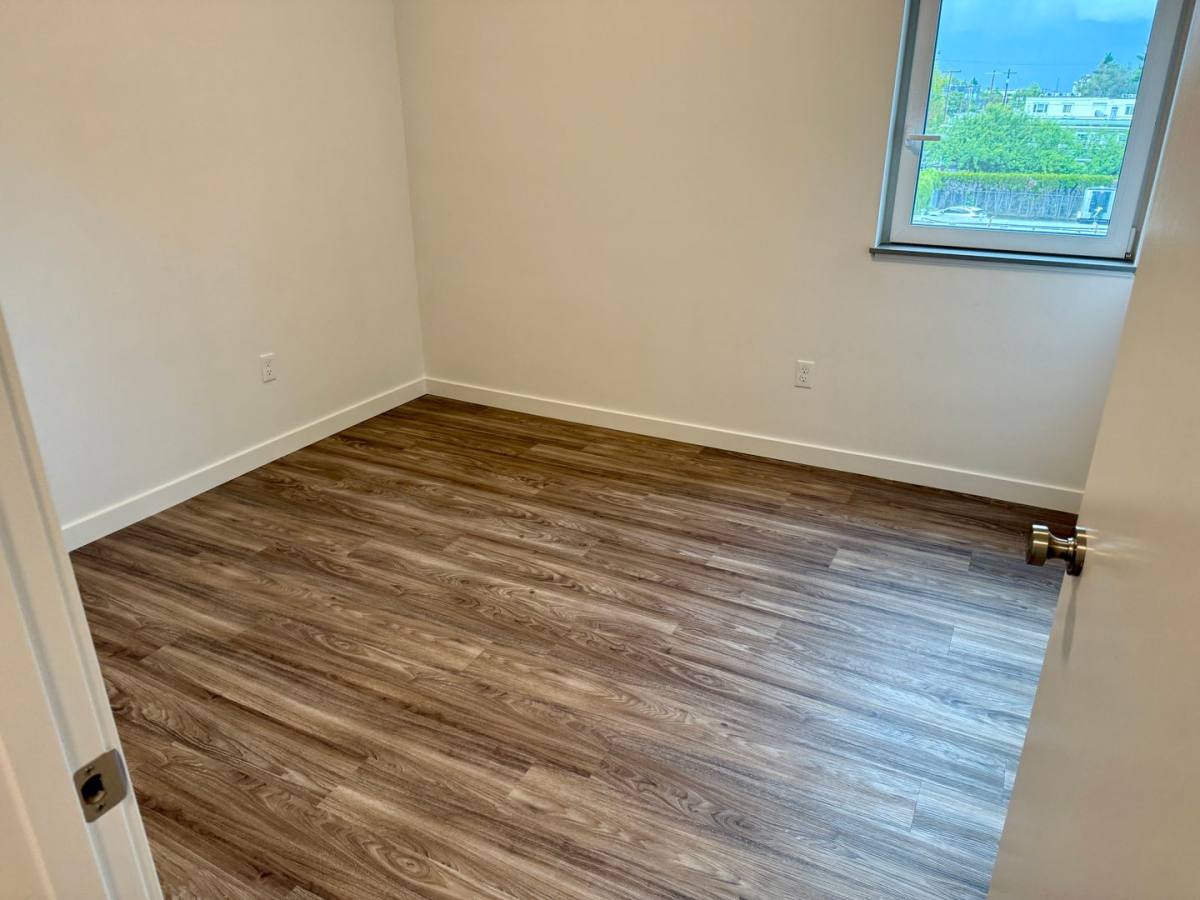 Apartment for rent at 2380 N Killingsworth St, Portland, OR 97217