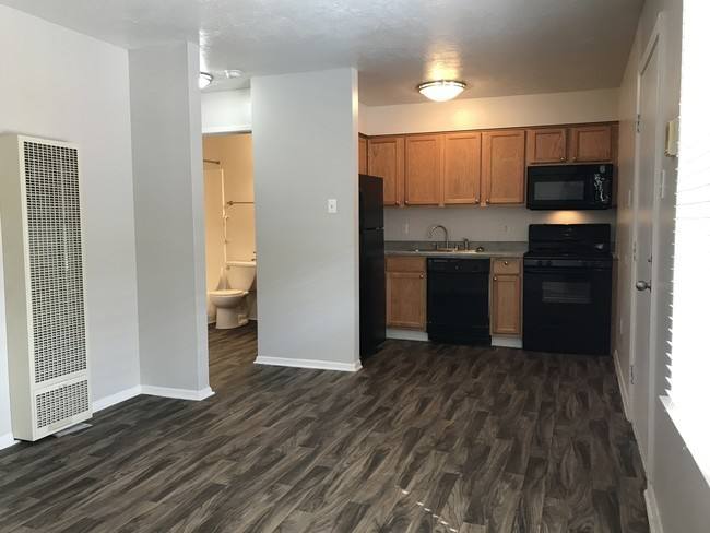 Apartment for rent at 1700 Indian Plaza Dr, Albuquerque, NM 87106
