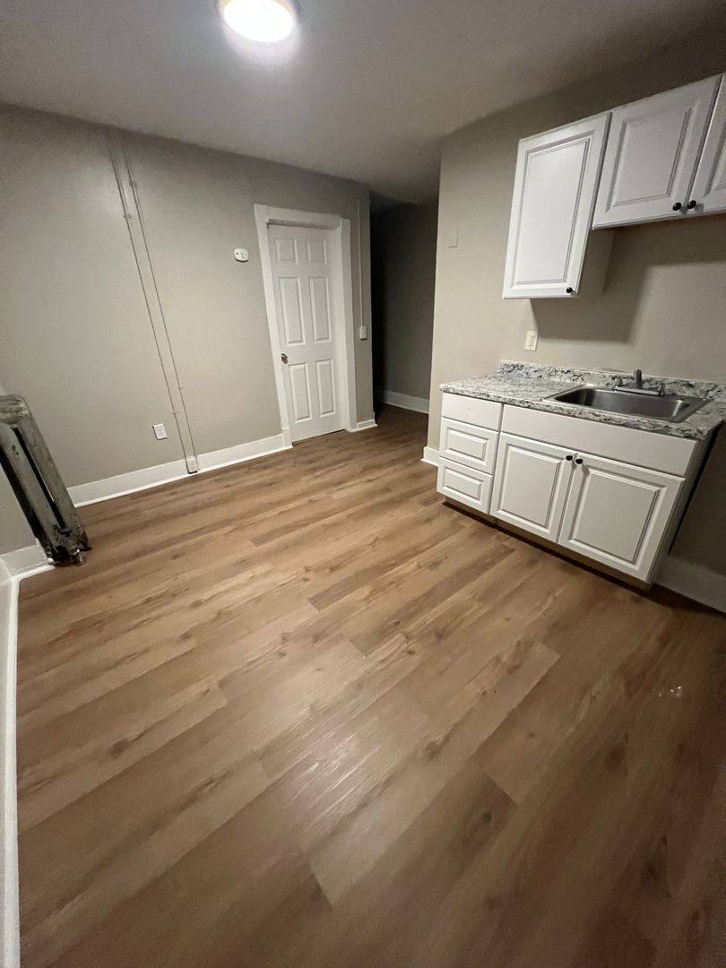 Apartment for rent at 529 Union St, Springfield, MA 01109