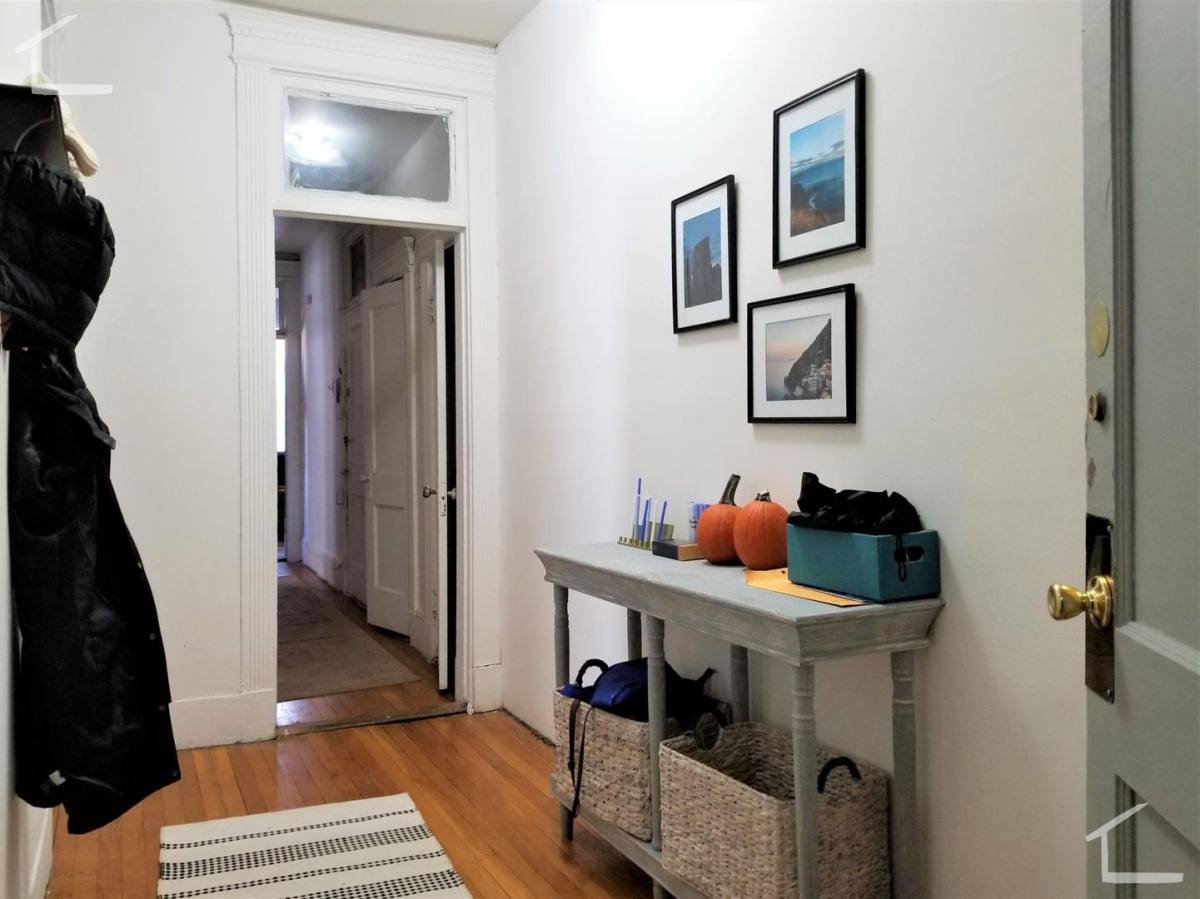 Apartment for rent at 52 Brighton Ave #3, Allston, MA 02134