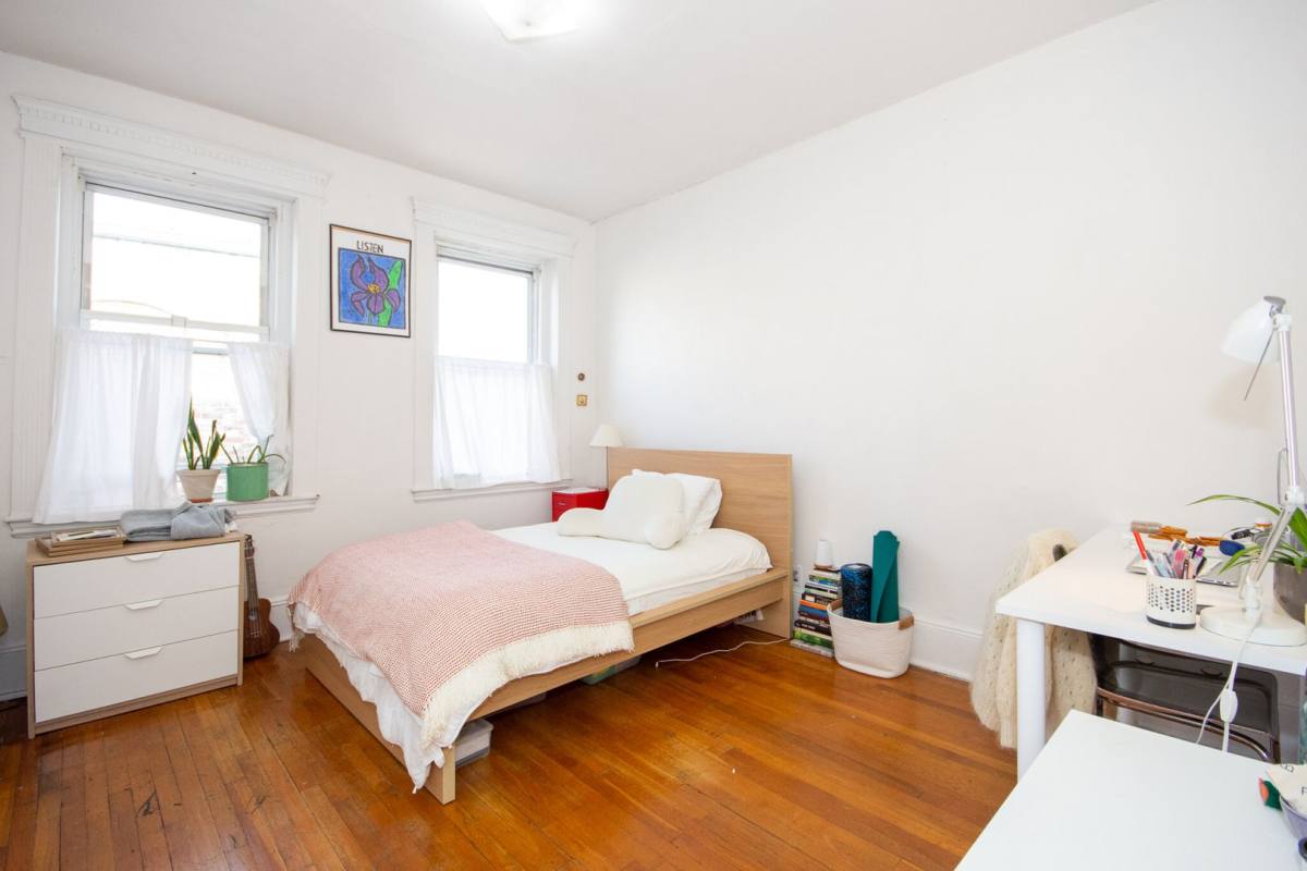 Apartment for rent at 52 Brighton Ave #3, Allston, MA 02134