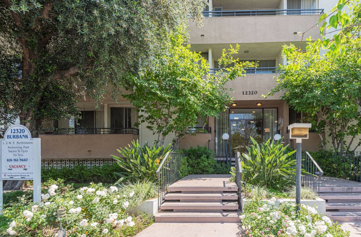 Apartment for rent at 12320 Burbank Blvd, Valley Village, CA 91607