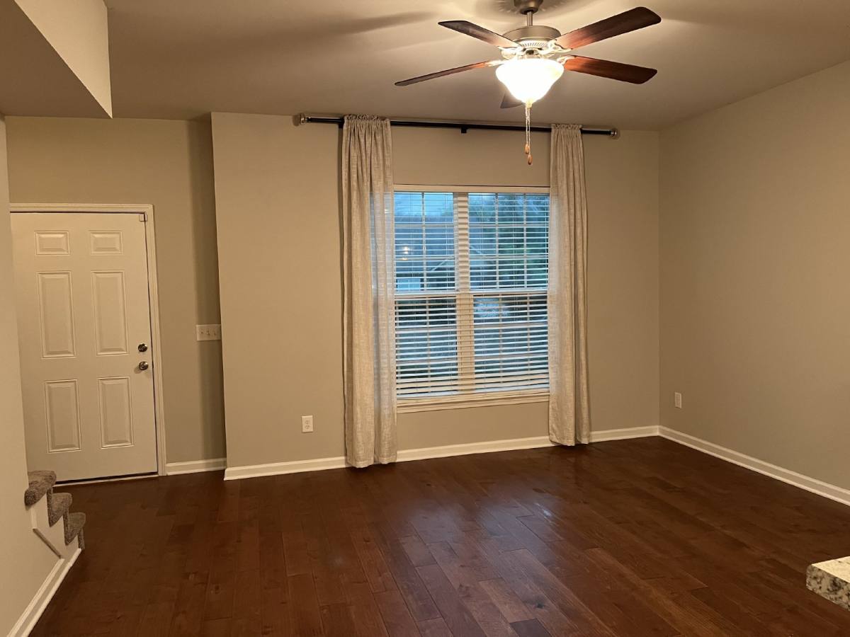 Townhouse for rent at 1182 Long Hollow Pike, K1 Cambridge Condos, Gallatin, TN 37066
