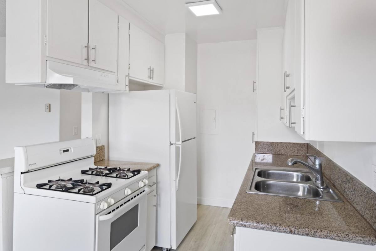 Apartment for rent at 3833 Prospect Ave #1, Culver City, CA 90232