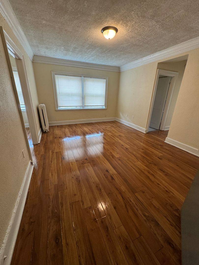 Apartment for rent at 529 N Main St, Rockford, IL 61103