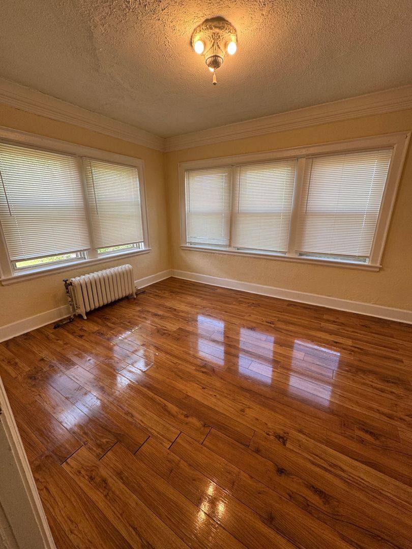 Apartment for rent at 529 N Main St, Rockford, IL 61103