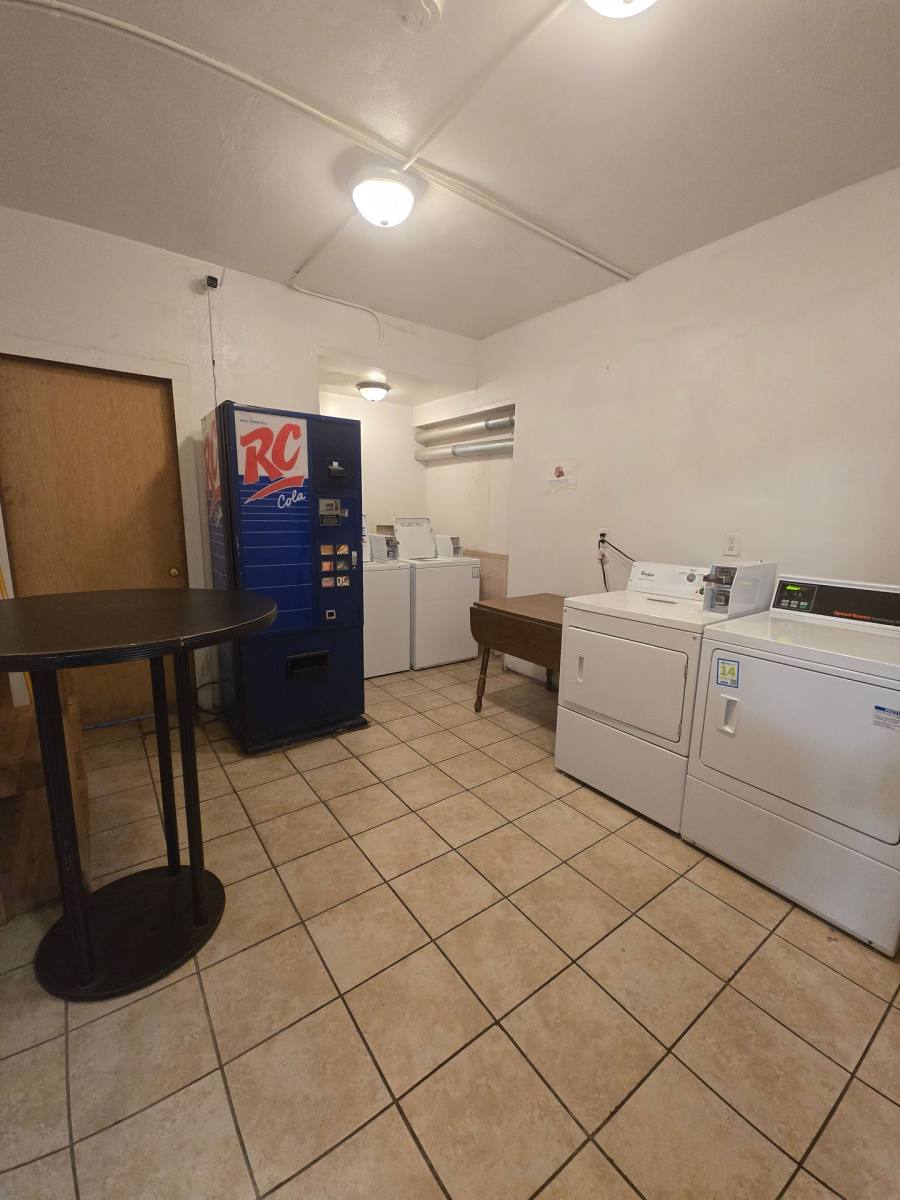Apartment for rent at 529 N Main St, Rockford, IL 61103