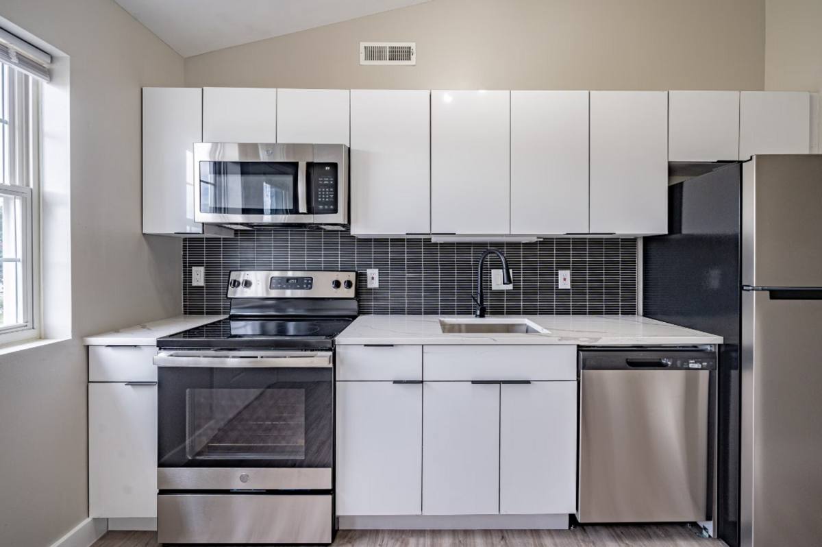 Apartment for rent at 253 W River St Milford, Court, Milford, CT 06461