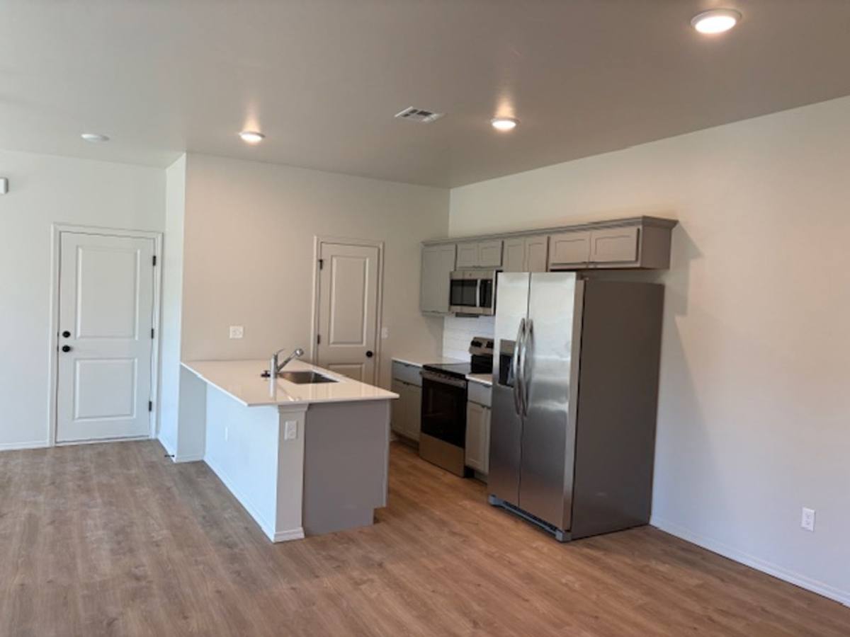 Apartment for rent at 2727 Belmont Circle, Shawnee, OK 74804