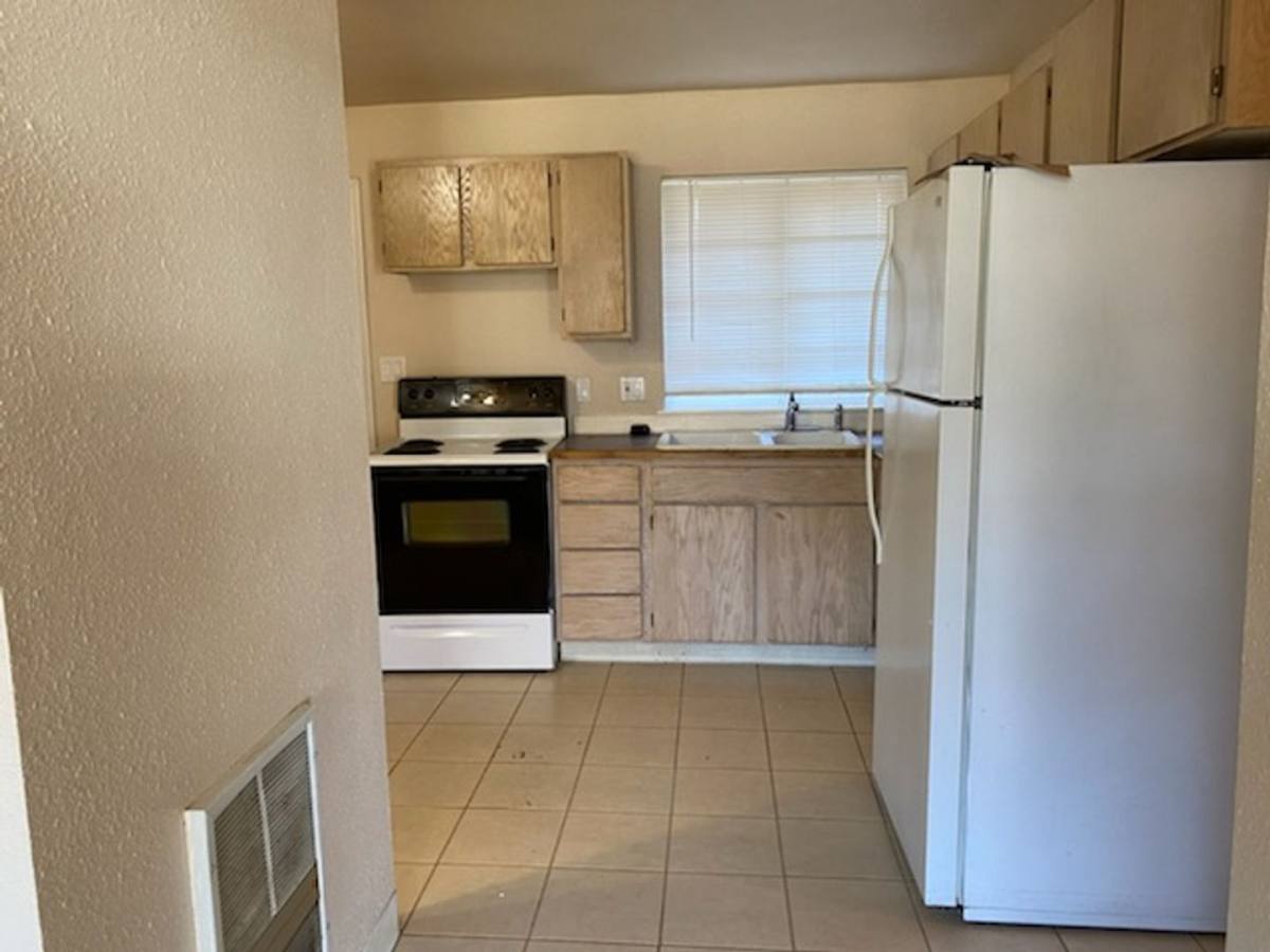 House for rent at 908 C St SW, Ephrata, WA 98823