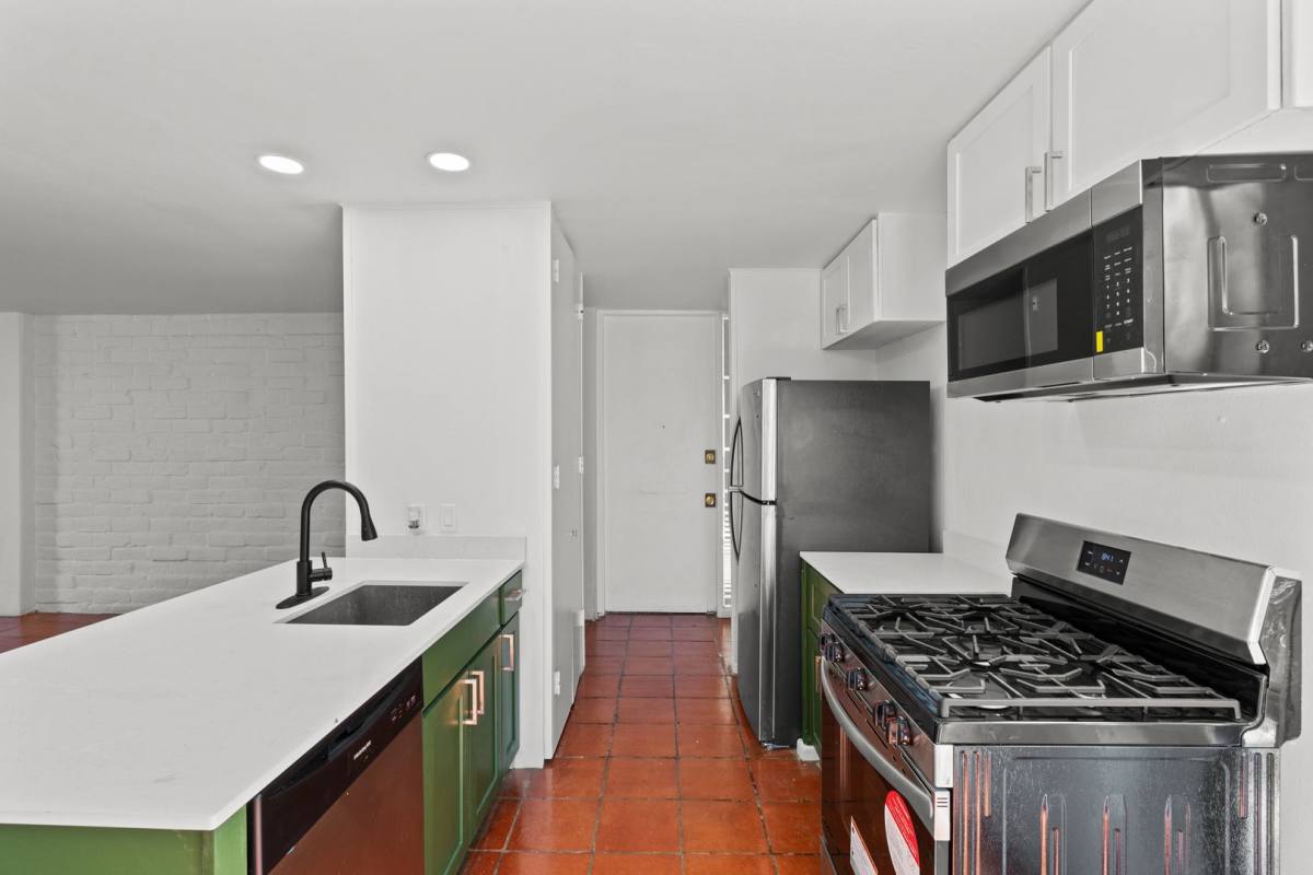 Apartment for rent at 1103 Harry Wurzbach Rd, San Antonio, TX 78209
