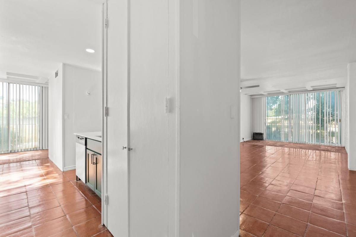 Apartment for rent at 1103 Harry Wurzbach Rd, San Antonio, TX 78209