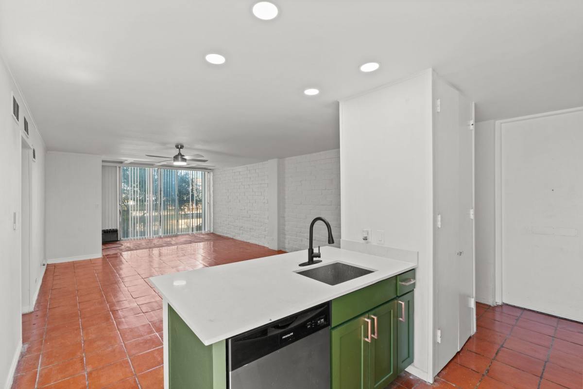 Apartment for rent at 1103 Harry Wurzbach Rd, San Antonio, TX 78209