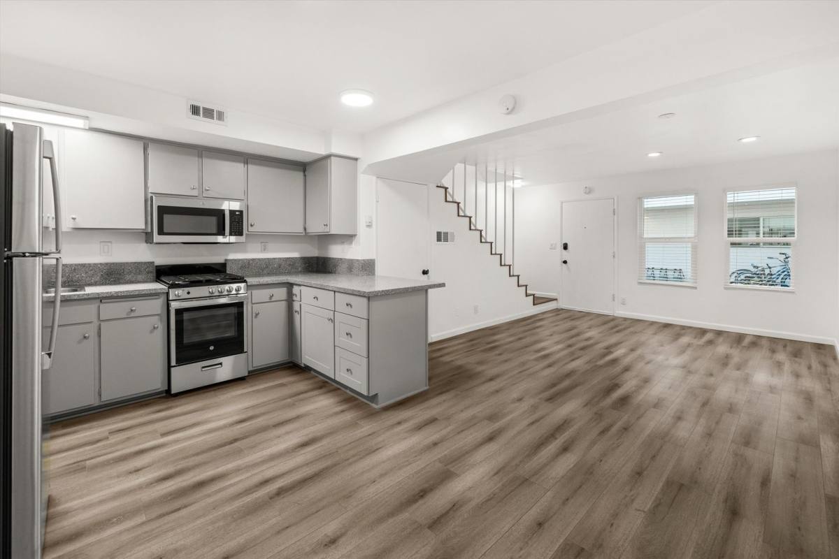 Townhouse for rent at 6753 Abrego Rd, Goleta, CA 93117