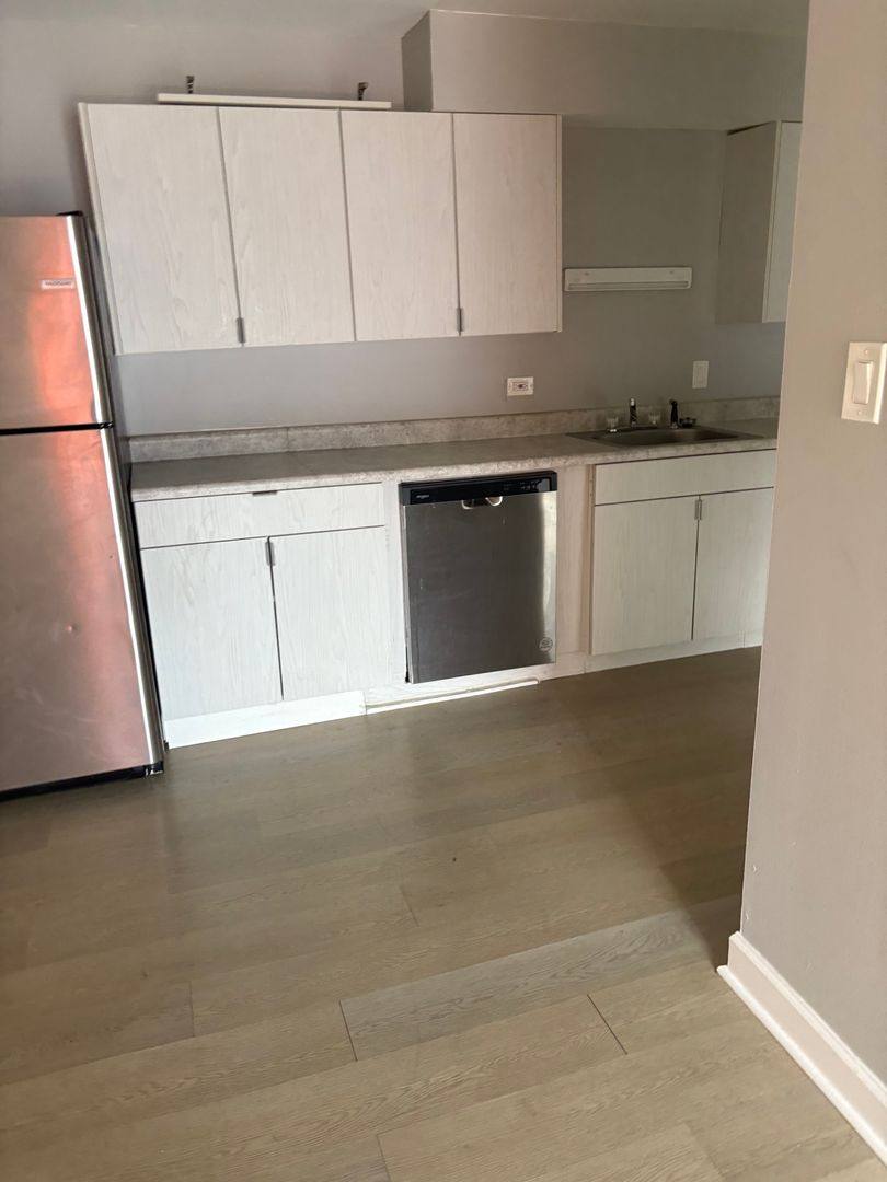 Apartment for rent at 4209-4225 W 115th St, Alsip, IL 60803