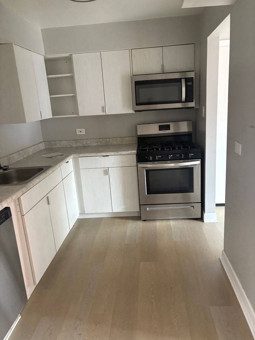 Apartment for rent at 4209-4225 W 115th St, Alsip, IL 60803