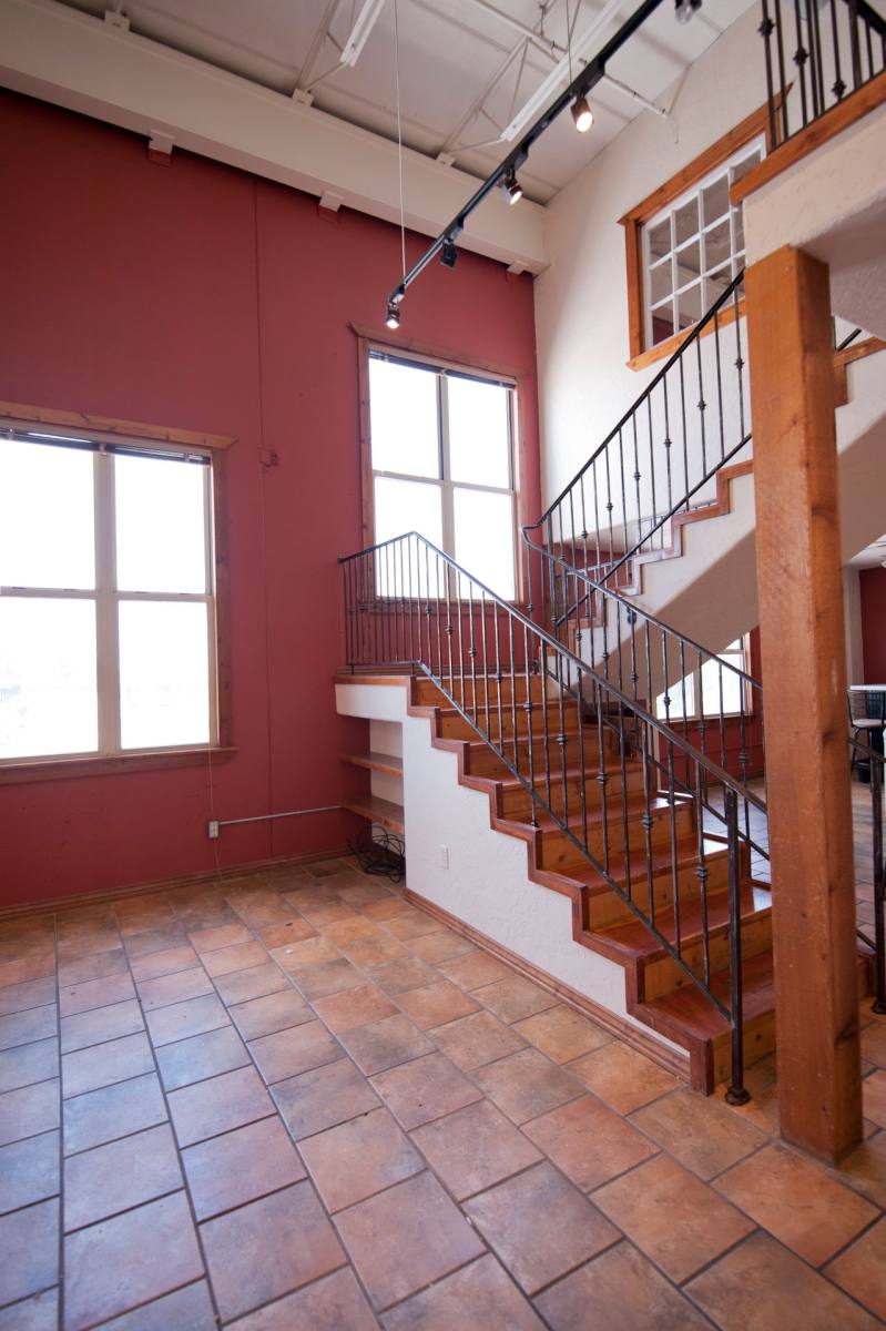 Apartment for rent at 520 W Olive St, Springfield, MO 65806