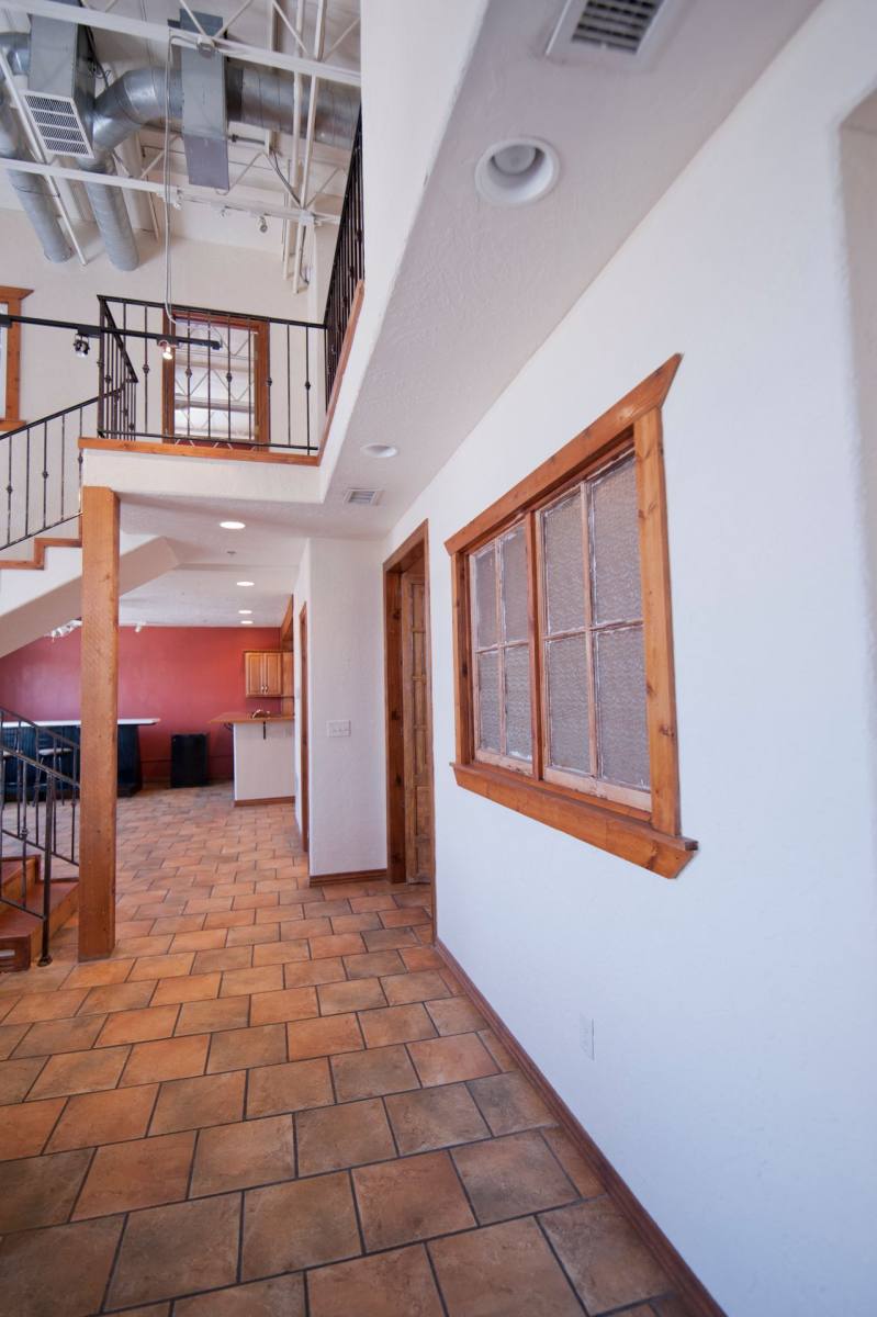 Apartment for rent at 520 W Olive St, Springfield, MO 65806