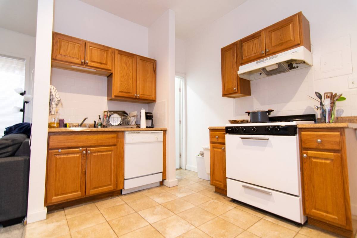 Apartment for rent at 38 Brighton Ave #4, Allston, MA 02134