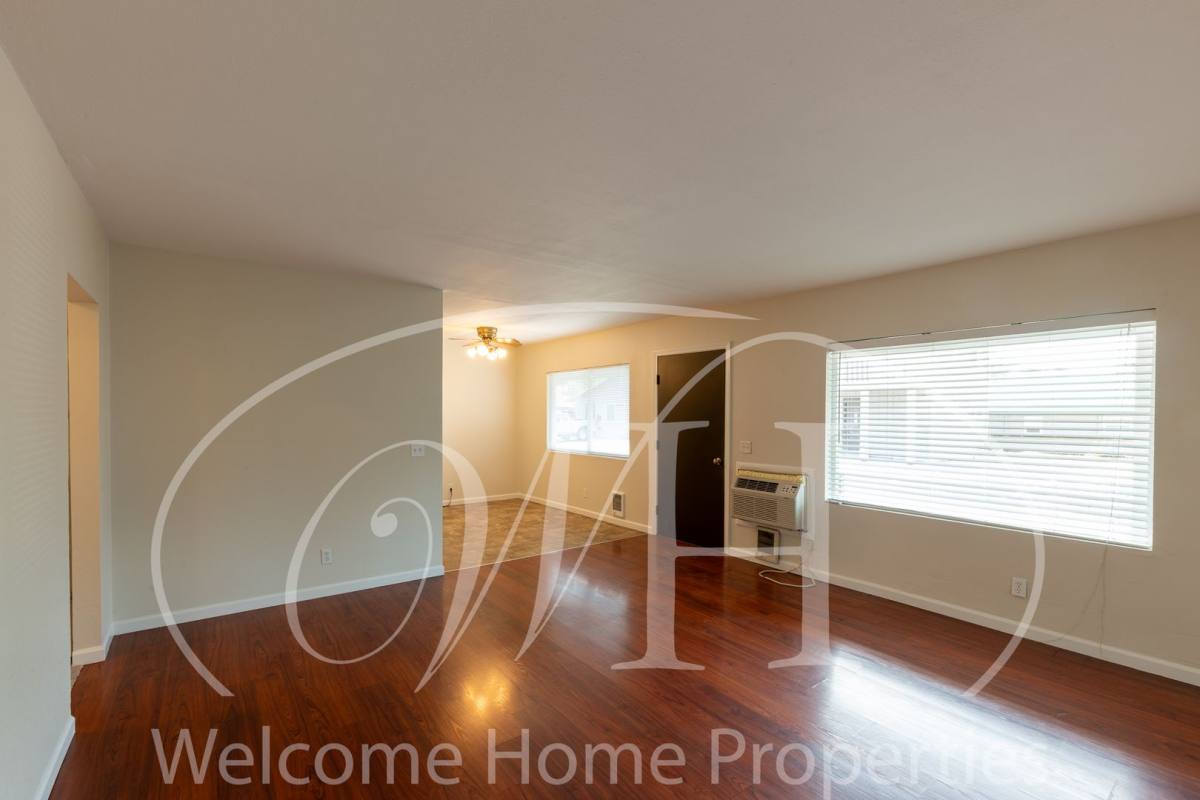 Apartment for rent at 108 SE 6th St, College Place, WA 99324