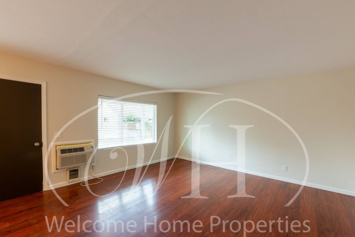 Apartment for rent at 108 SE 6th St, College Place, WA 99324