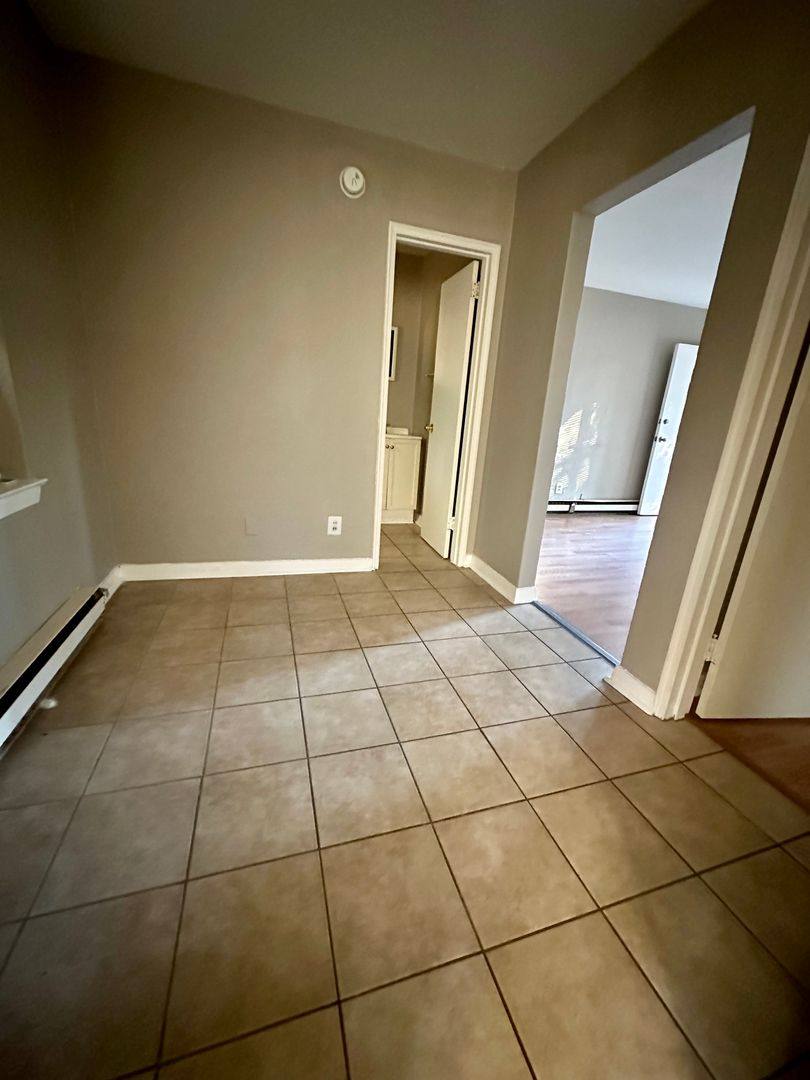 Apartment for rent at 3301 Navajo Dr, Chattanooga, TN 37411