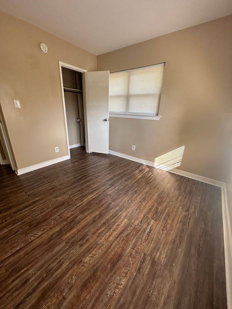 Apartment for rent at 3301 Navajo Dr, Chattanooga, TN 37411