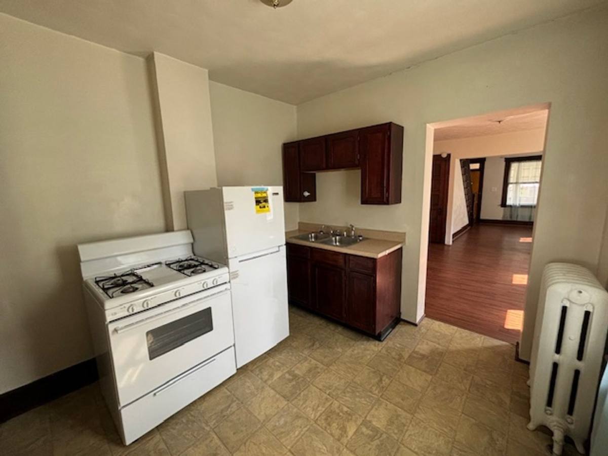 Townhouse for rent at 1452-1454 Franklin St, Johnstown, PA 15902