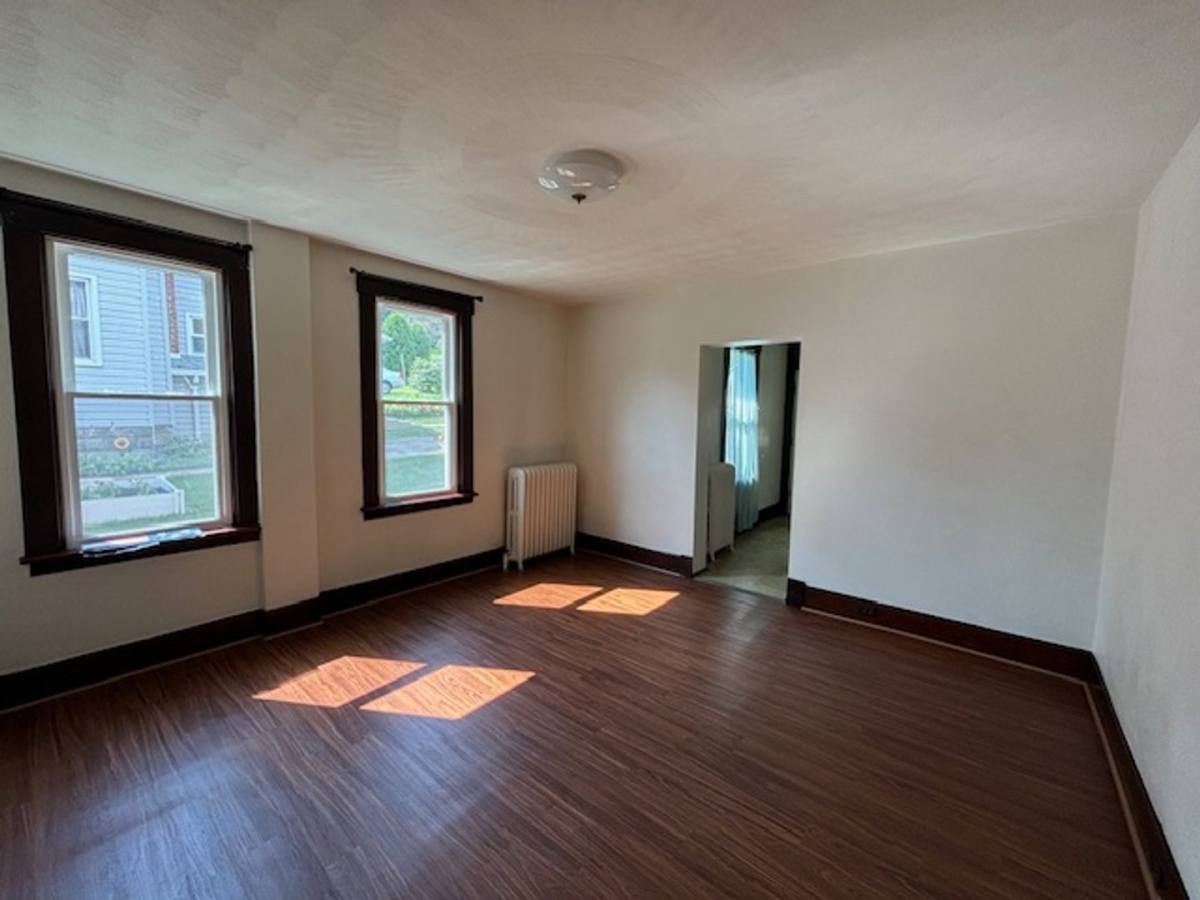 Townhouse for rent at 1452-1454 Franklin St, Johnstown, PA 15902