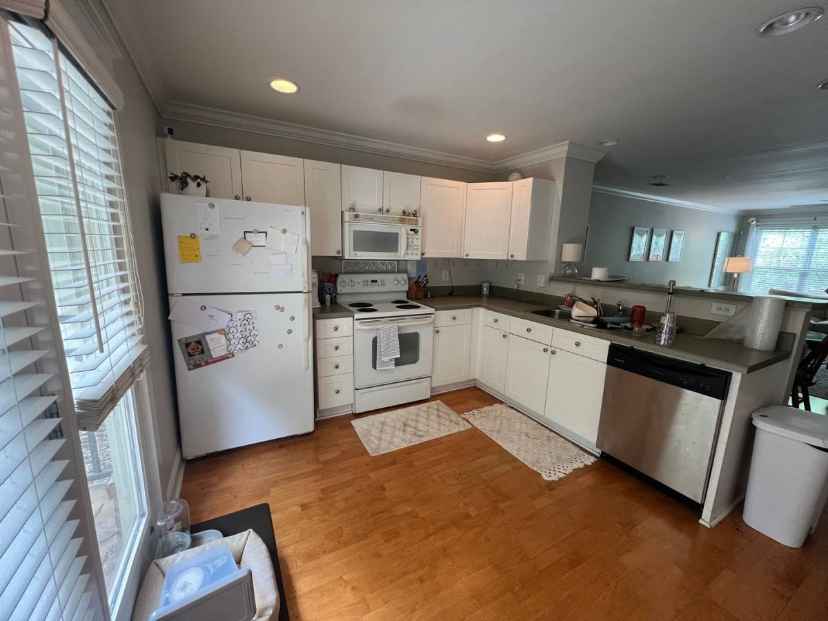 Condo for rent at 490 S Barnett Shoals, Athens, GA 30605