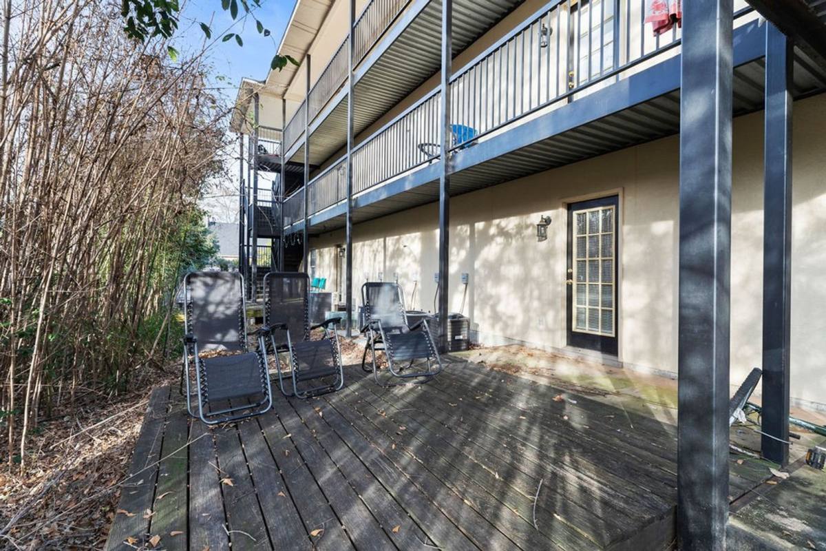 Apartment for rent at 420 E Magnolia Ave, Auburn, AL 36830