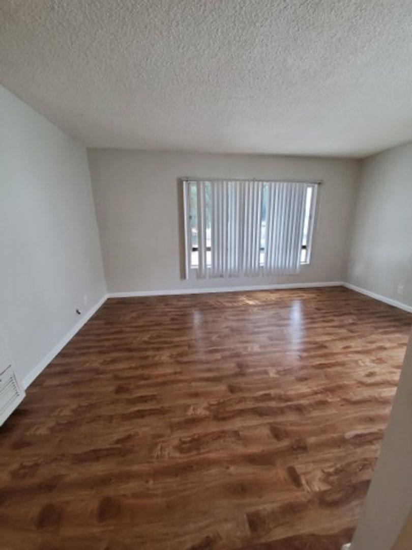 Apartment for rent at 639 E Martin Luther King Jr Blvd, Los Angeles, CA 90011