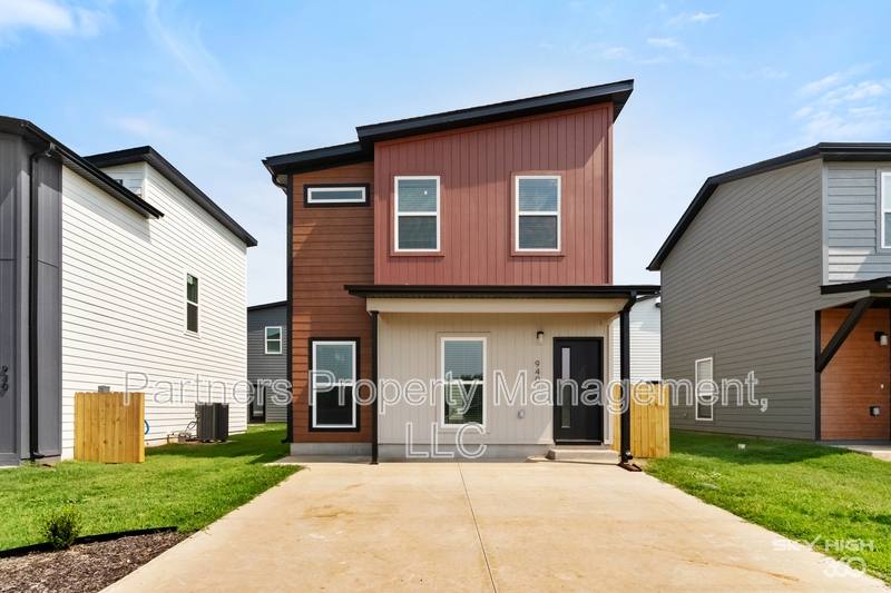 House for rent at 940 Illinois Ave, Centerton, AR 72719