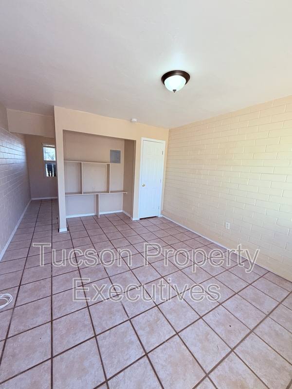 Apartment for rent at 232 W Flores St #7, Tucson, AZ 85705