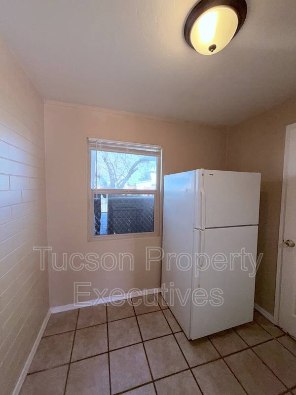 Apartment for rent at 232 W Flores St #7, Tucson, AZ 85705