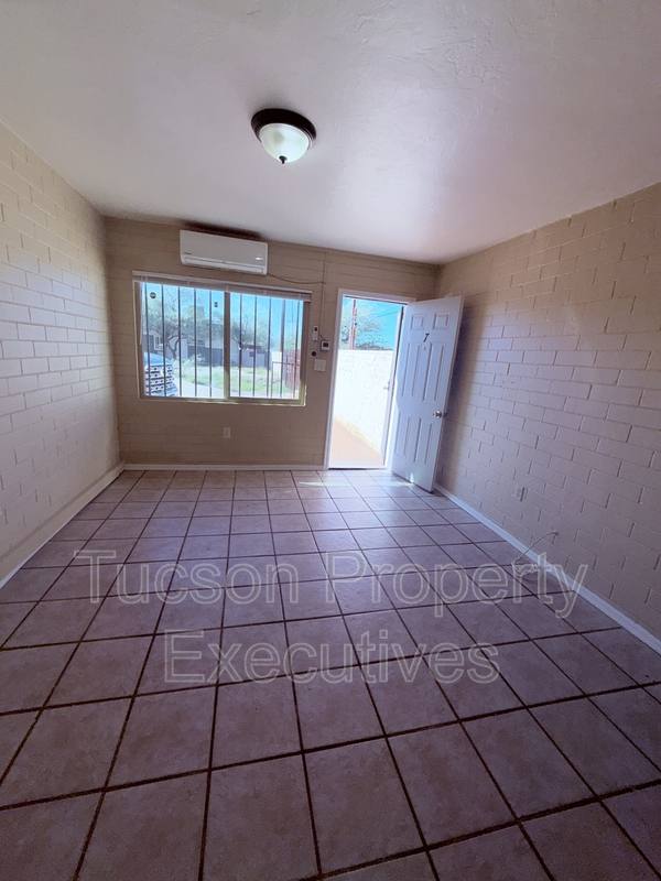 Apartment for rent at 232 W Flores St #7, Tucson, AZ 85705