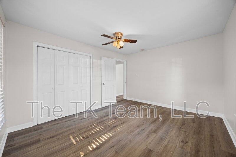 House for rent at 807 N Morris St, Gastonia, NC 28052