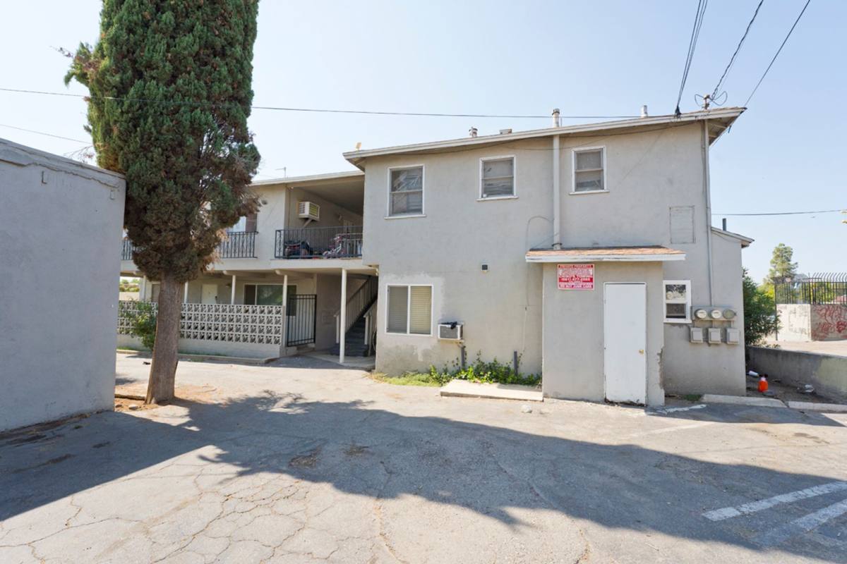 Apartment for rent at 2618 Nelson St, Bakersfield, CA 93305
