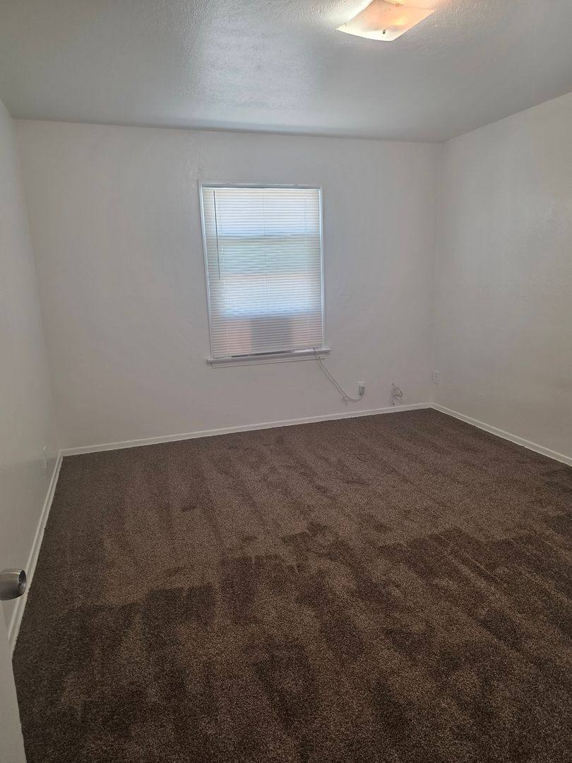 Apartment for rent at 2618 Nelson St, Bakersfield, CA 93305