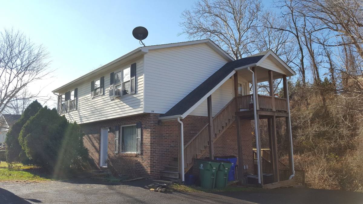 Apartment for rent at 212 214 Ellett Rd, Blacksburg, VA 24060