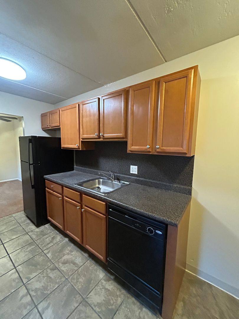Apartment for rent at 640 S Ave, Clifton Heights, PA 19018