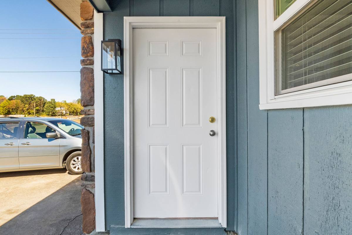 Apartment for rent at 2331 W Deane St, Fayetteville, AR 72703