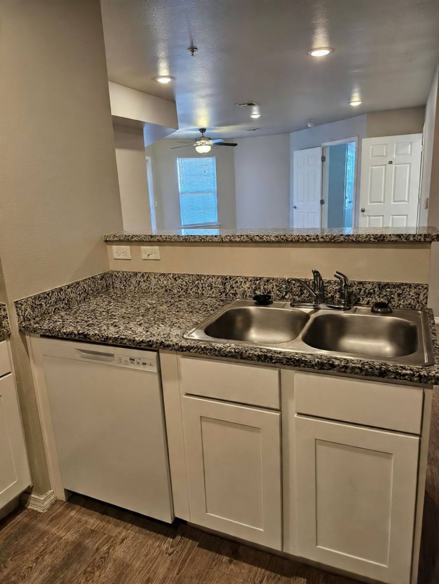 Apartment for rent at 14805 FM, Slaton, TX 79364
