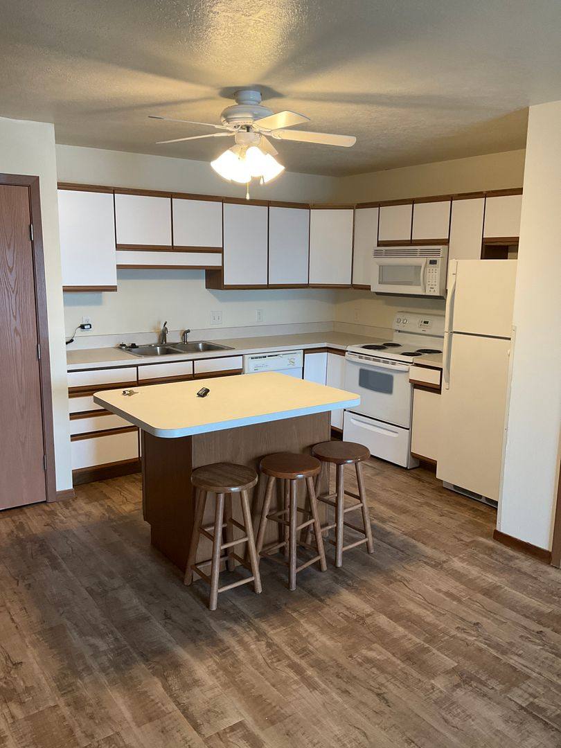 Apartment for rent at 305 27th Ave NW, Minot, ND 58703