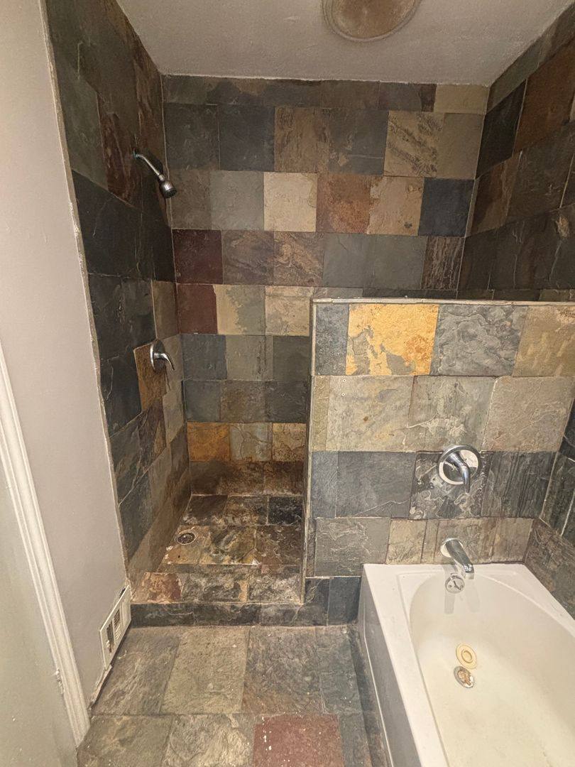 Apartment for rent at 3470 E 125 St, Cleveland, OH 44120