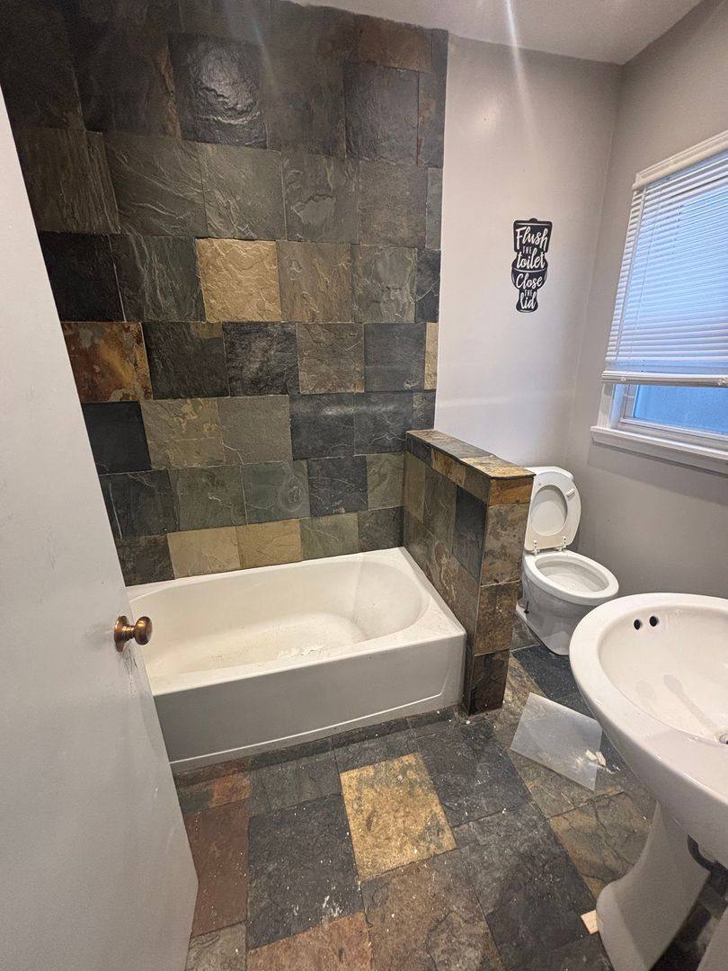 Apartment for rent at 3470 E 125 St, Cleveland, OH 44120