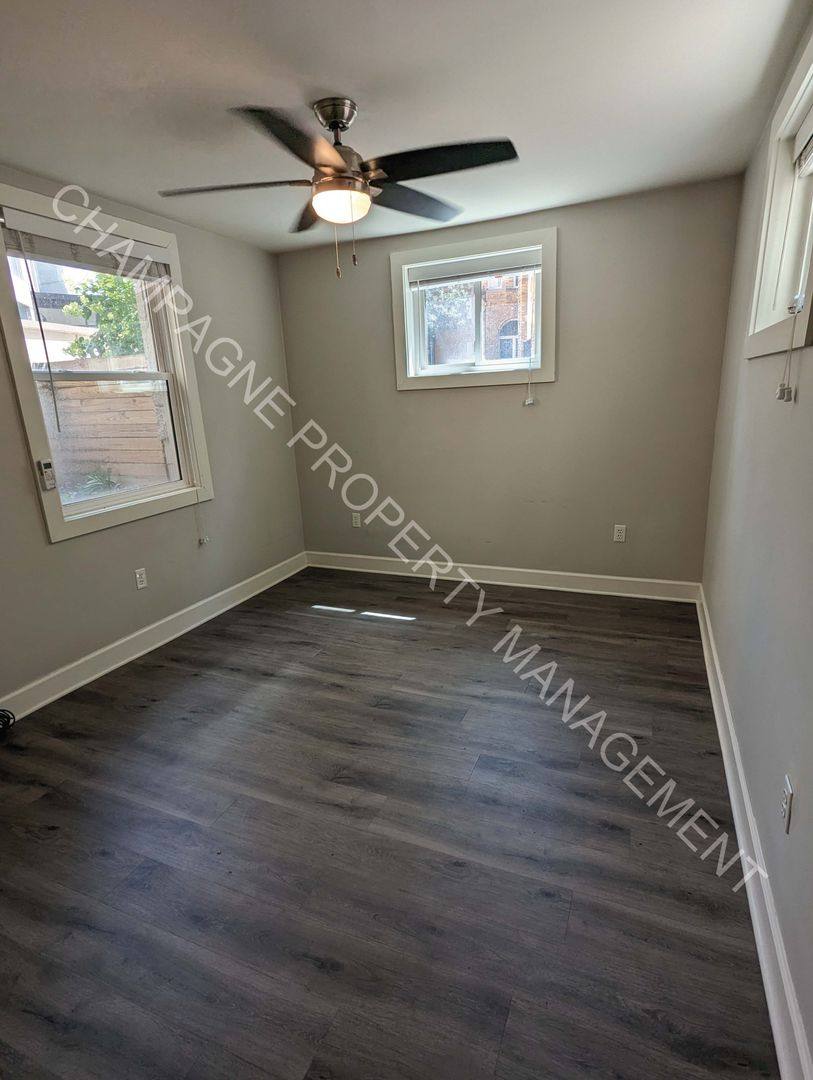 Apartment for rent at 920 Ward Parkway, Kansas City, MO 64112
