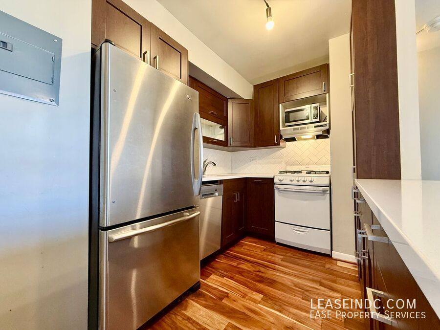 Apartment for rent at 1260 21st St NW #907, Washington, DC 20036