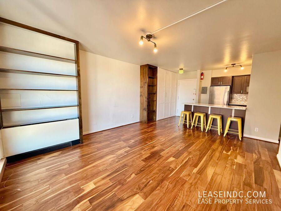 Apartment for rent at 1260 21st St NW #907, Washington, DC 20036